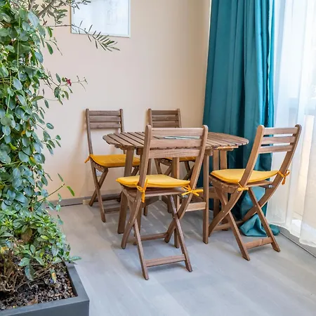 Apartment T2! 3 Ou 4 Personnes Centre Neuf Avec Garage Sanary-sur-Mer