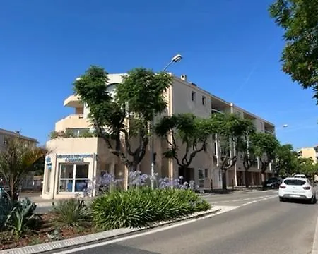 T2! 3 Ou 4 Personnes Centre Neuf Avec Garage Appartement Sanary-sur-Mer