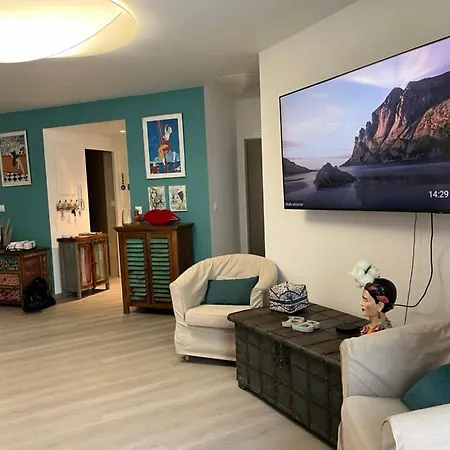 Appartement T2! 3 Ou 4 Personnes Centre Neuf Avec Garage *