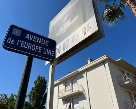 T2! 3 Ou 4 Personnes Centre Neuf Avec Garage *